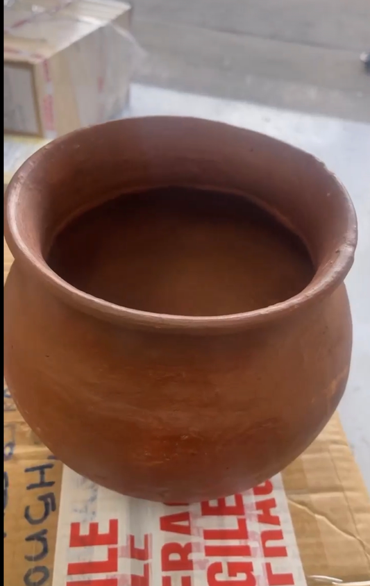 Traditional Hari Clay cooking pot Large