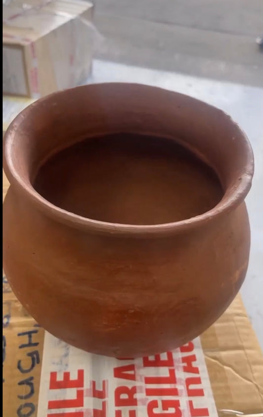 Traditional Hari Clay cooking pot Large